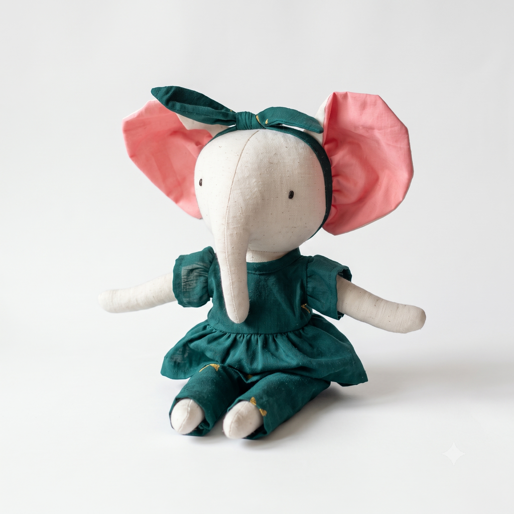 Aanya, the elephant [Forest Green]