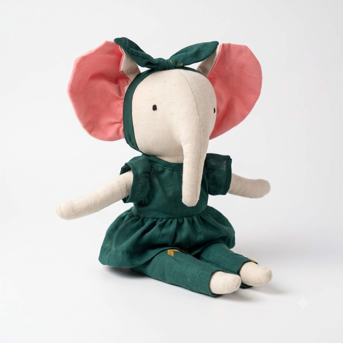 Aanya, the elephant [Forest Green]