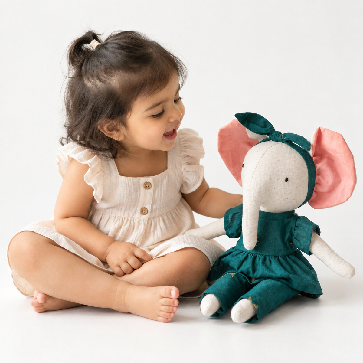 Aanya, the elephant [Forest Green]